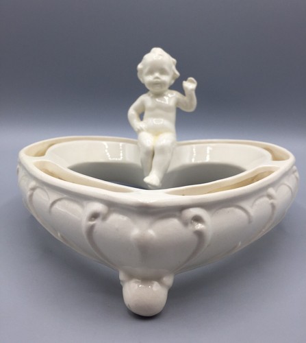 Wunderschöne putto herz - herz, vase