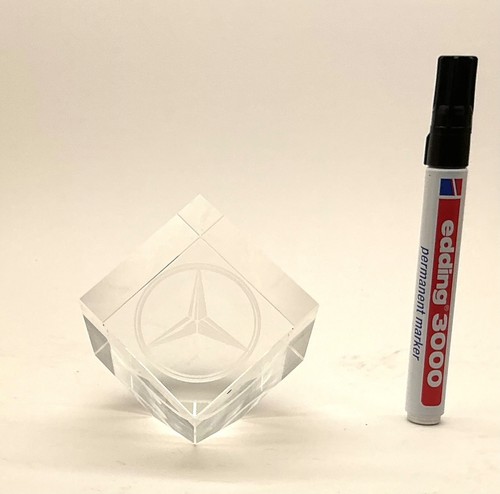 Mercedes benz stern emblem - mercedes,