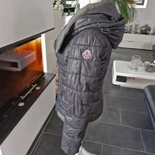 MONCLER tolle Jacke Winterjacke schwarz Gr. 3 ist ca. Größe S