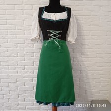 Landhaus Tyrol Dirndl