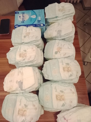 Aptamil pre und pampers - aptamil,