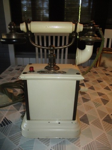 Tolles altes telefon mit - telefon,
