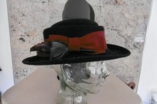 Mayser Damen  Hut Trachtenhut mit Federn Gr.56 schwarz Krempe Filz elegant