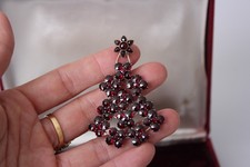 Anhänger mit Granat  Tombak -