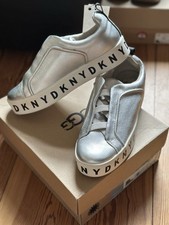 DKNY Donna Karen  Damen Schuhe Gr. 37,5 Silber Neu Ohne Karton No. 149 Euro 