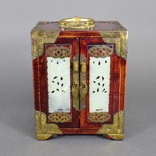 Schmuckkästchen Schrankminiatur Holz Jade Schnitzerei Asiatika Asien China AG157