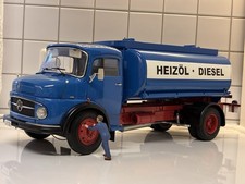 Mercedes L1113 mit Zubehör Ohne Figur