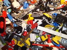 LEGO® 20 x Figuren Zubehör - City Schaufel Besen Koffer Glas Kg Minifigs (L041)