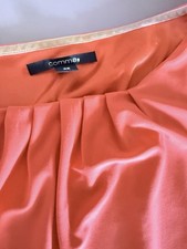 Korallfarbendes Comma Kleid