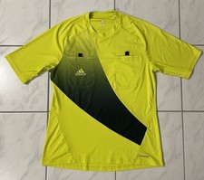 Adidas-Schiedsrichtertrikots
