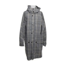 Tiger of Sweden, Mantel