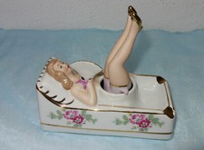 Erotischer Aschenbecher - Gerold Porzellan Tettau Bayern, Scherzfigur