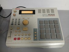 AKAI MPC2000 Sampler 32MB RAM Vintage Defekt für Bastler