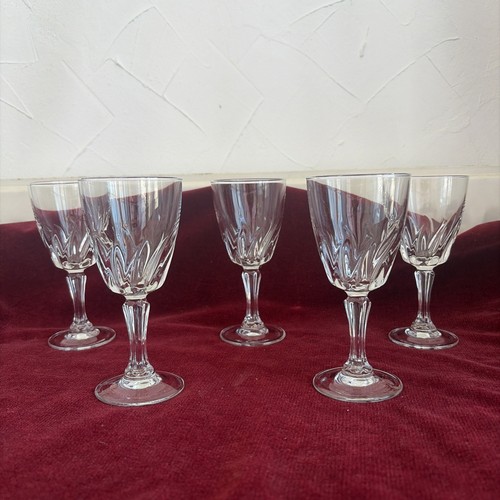 Weißwein gläser aus - 5,