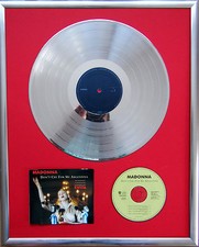 Madonna Don't cry for gerahmte