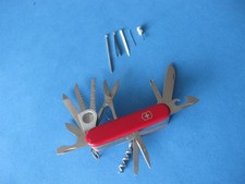 Victorinox Swiss Made - Schweizer Taschenmesser - Model Champion - Rot - Neuw.