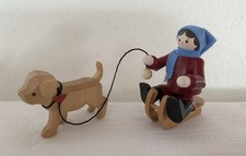 Echt Erzgebirge, Romy Thiel Mädchen mit Hundeschlitten bunt