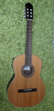Konzert Gitarre Cuenca Modell 10 mit Hülle - wie neu