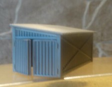 Hersteller unbekannt  (Spur H0)   Wellblech - Garage - fertig gebaut