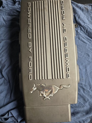 Enigne cover motordeckel cache - cover,