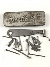 Ersatzteilkästchen zum Benzinkocher "  Barthel" Originallack, gefüllt