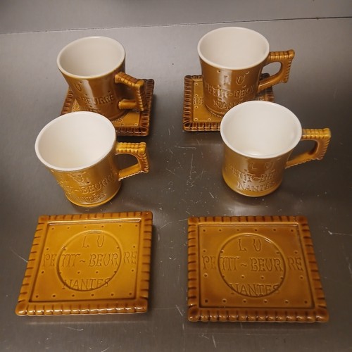 Set tassen und untertassen - tassen,
