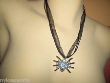 Riesen SPINNE Anhänger mit Organzakette Organzaband GOTHIC PUNK neu !