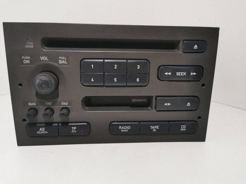 Saab 2002 radio - radio, /