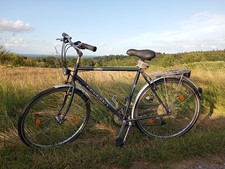 Das Fahrrad der legendären Marke Peugeot Country 300 Limited