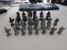 Zinn Schachfiguren Hell und