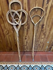 2  ALTE TEPPICHKLOPFER 70 CM HANDARBEIT HANDKLOPFER WEIDE RATTAN TEPPICH KLOPFER