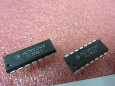 Motorola MC74HC04AN IC 74HC04