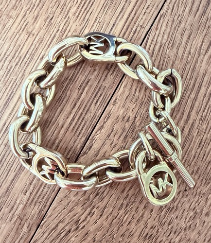 Michael kors logo - michael,