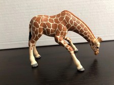 Schleich 14390 Giraffen Kuh Giraffe Afrika saufend Wild Life Zoo Rarität Safari