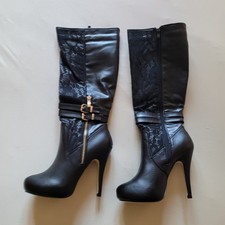 Elegante Knee High Heel