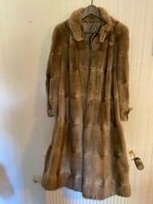 Pelzmantel (Damen) vom Modehaus Cüpper in Aachen, Größe 40