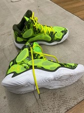 Curry Spawn Basketballschuhe