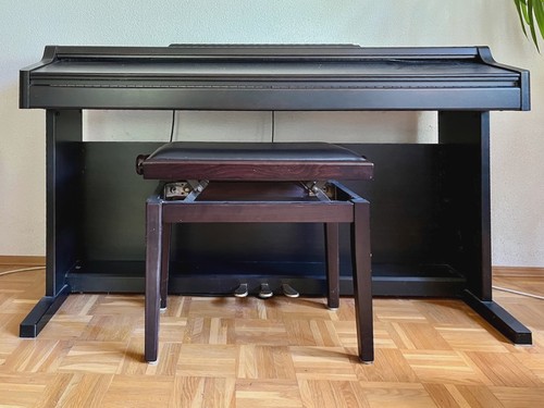 Roland 147e digitalpiano - hp-147e,