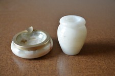 Kleine Alabaster Vase mit