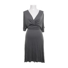 Kafe Stigur, Wickelkleid