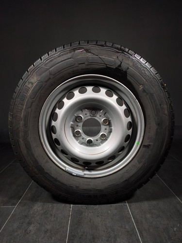 Winterreifen 235 65r16c - 1,