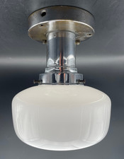 original alte ART DECO Deckenlampe - weißer Glasschirm Chromfassung
