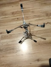 Yamaha SS-740A Snareständer - höhenverstellbar, einverstrebt, robust Drum hart