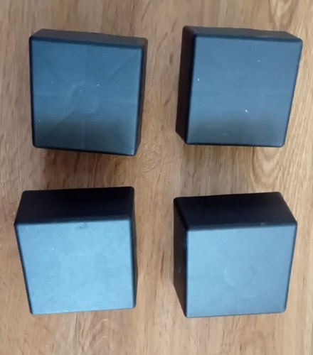Möbelfüsse von ikea - x,
