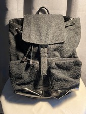 ESPRIT rustikaler Rucksack grau schwarz Kunstleder - Vlies -gebraucht