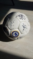 Hertha BSC Fußball Ball mit Unterschriften Signaturen Fanartikel