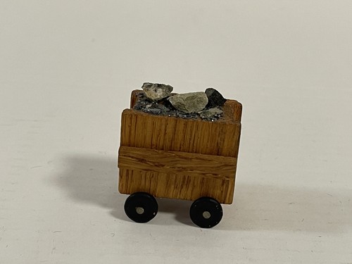 Erzgebirge figur kohlenwagen - erzgebirge,