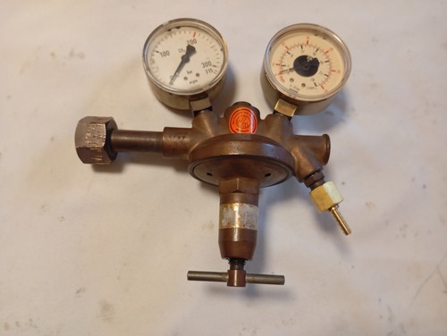 Druckminderer für argon und - druckminderer,
