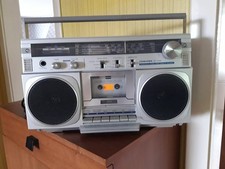 Toshiba RT 100S tragbares Vintage-Stereoradio Cassette von 1983