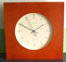 Annex Wanduhr im Stil der 80er Jahre - Einfach schön